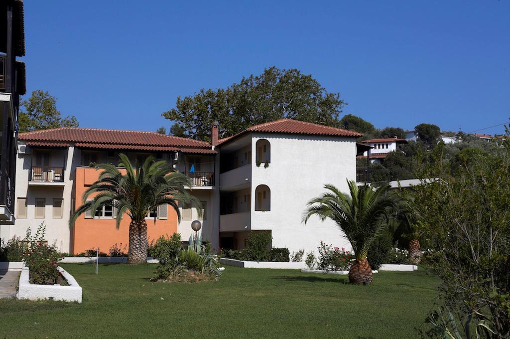 Astoria Hotel Troulos Exterior photo